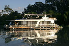Whitewater Houseboat - New South Wales Tourism  0
