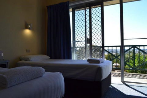 Lakes Resort Mount Gambier - New South Wales Tourism  3