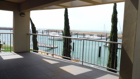 Marina Vista - New South Wales Tourism  4