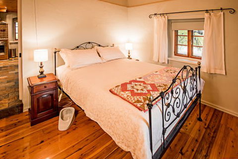 Lucy's House - New South Wales Tourism  2