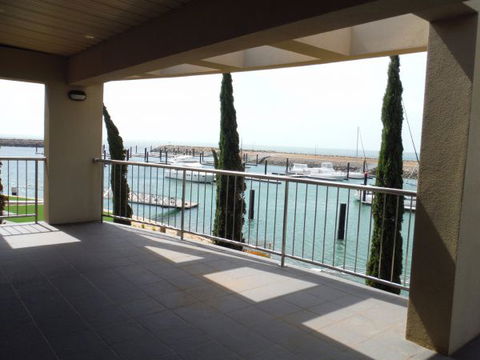 Marina Vista - New South Wales Tourism  0
