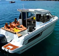 Sydney Harbour Luxury Boat Hire - New South Wales Tourism 