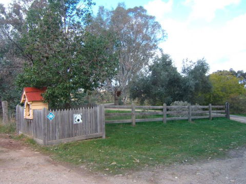 Baranduda Homestead B&B Cottages - New South Wales Tourism  8