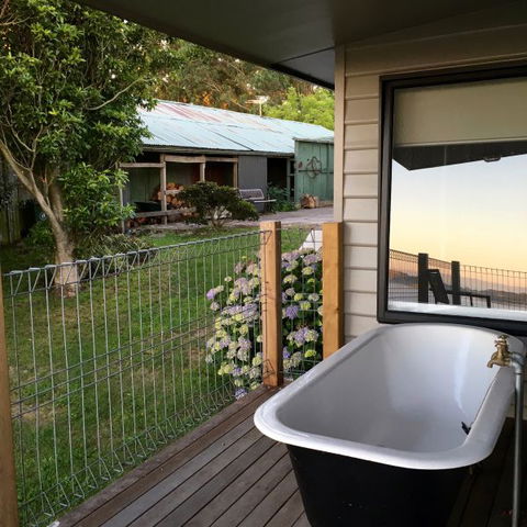 Halcyon Cottage Retreat - Self Contained Accommodation - New South Wales Tourism  3