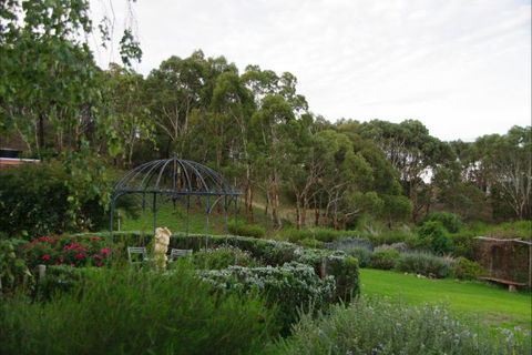 Pear Tree Hollow - New South Wales Tourism  5