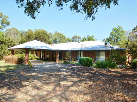 Abelia House - New South Wales Tourism  0