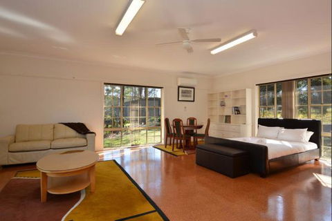 Abelia House - New South Wales Tourism  1
