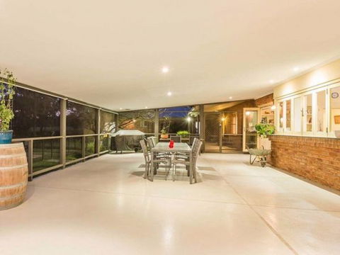 Abelia House - New South Wales Tourism  2