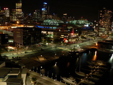 Harbour Escape Apartments Docklands - New South Wales Tourism  0