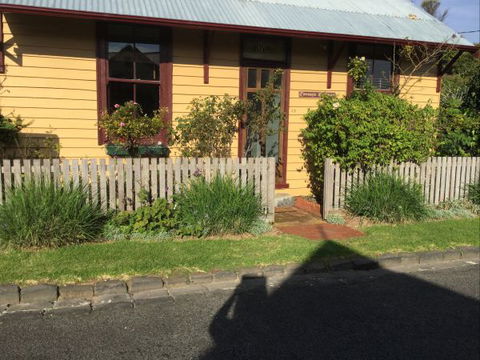 Twomey's Cottage - New South Wales Tourism  0