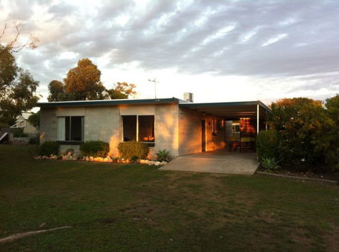 Umall - New South Wales Tourism  0