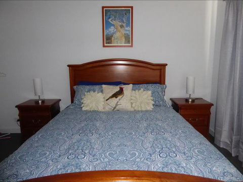 Adelaide Holiday House - New South Wales Tourism  1