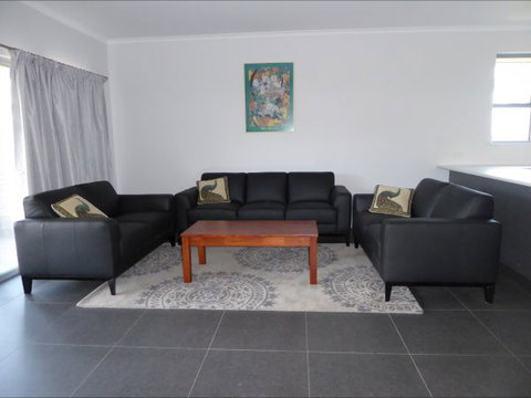 Adelaide Holiday House - New South Wales Tourism  5