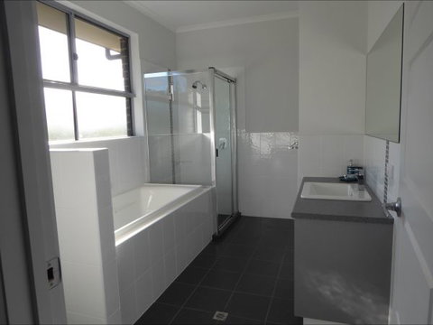 Adelaide Holiday House - New South Wales Tourism  7