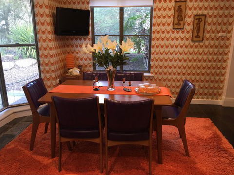 Barossa Retro BnB - New South Wales Tourism  2