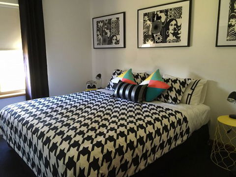 Barossa Retro BnB - New South Wales Tourism  5