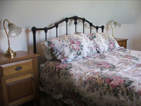 Barrack Street Colonial Cottage - New South Wales Tourism  1