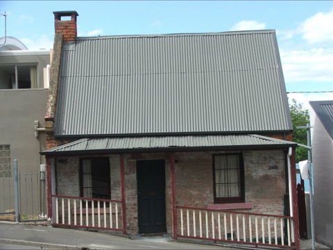 Barrack Street Colonial Cottage - New South Wales Tourism  3