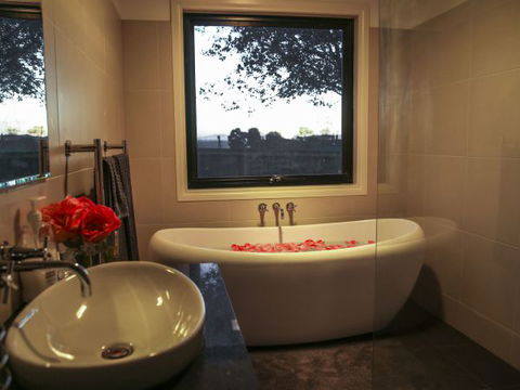 Ballachulish Farm Stay - New South Wales Tourism  0
