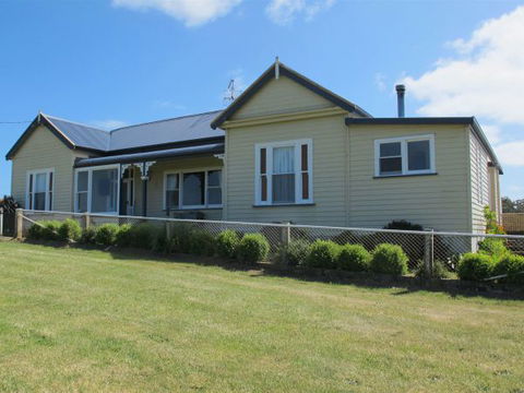 Beth's Cottage Roaring 40s - New South Wales Tourism  0