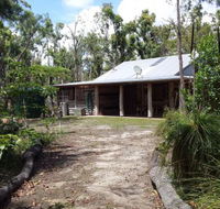 Byfield Cabins on Waterpark Creek - New South Wales Tourism 