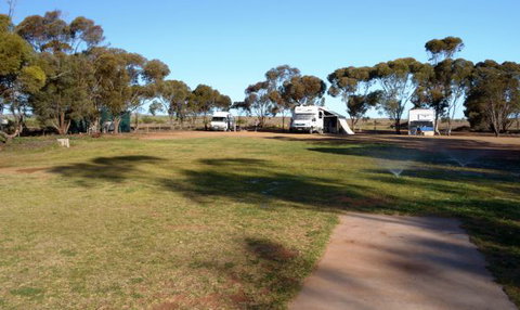 Carrieton Caravan Park - New South Wales Tourism  1