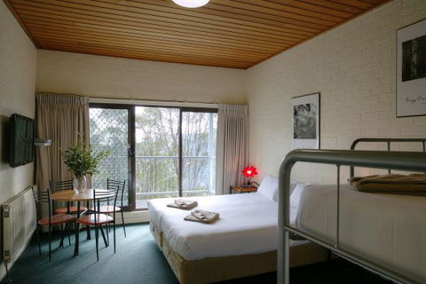 Cedarwood Apartments - New South Wales Tourism  2