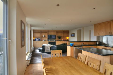 Cedarwood Apartments - New South Wales Tourism  3