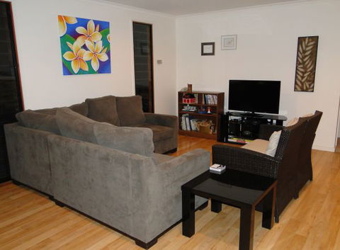 Dolphin Cove Apartment - New South Wales Tourism  0