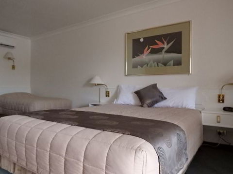 The Palms Motel Dubbo - New South Wales Tourism  3