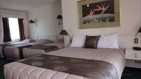 The Palms Motel Dubbo - New South Wales Tourism  6