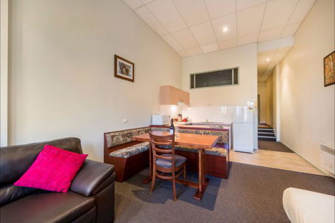 Falls Creek Country Club - New South Wales Tourism  7