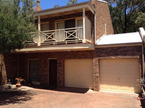 Flinders Beach Retreat Queenscliff - New South Wales Tourism  1
