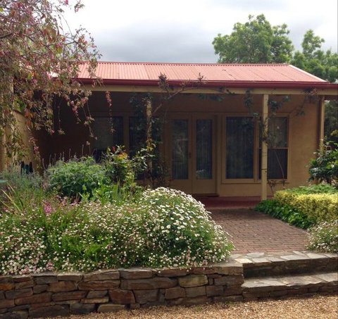 Gasworks Cottages Strathalbyn - New South Wales Tourism  2