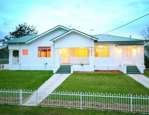 Grand Central Suites - New South Wales Tourism  0