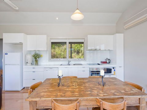Johanna Seaside Cottages - New South Wales Tourism  3