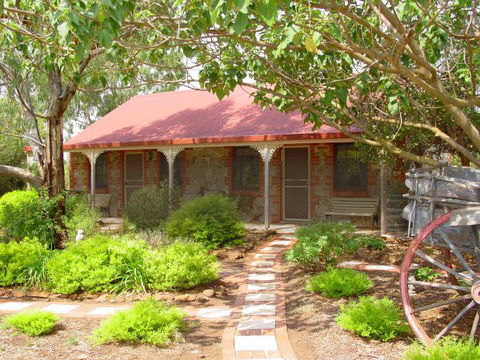 Langmeil Cottages - New South Wales Tourism  1