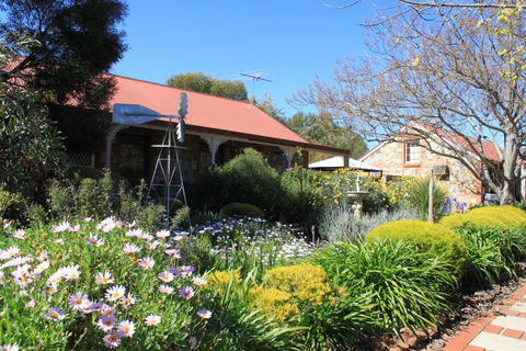 Langmeil Cottages - New South Wales Tourism  9