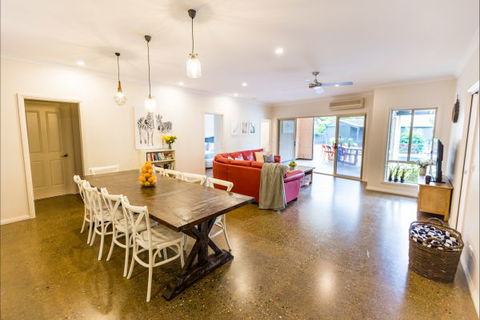 La Flotte - New South Wales Tourism  1