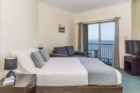 Limani Motel - New South Wales Tourism  0