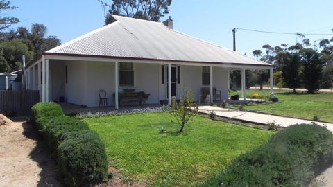 Great Grandpa Henry Retreat - New South Wales Tourism  6