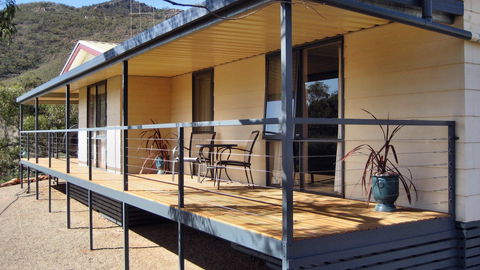 Devil's Peak Bed & Breakfast - New South Wales Tourism  0