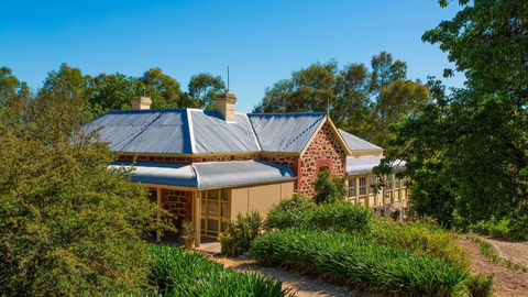 Red Gum Retreat - New South Wales Tourism  0
