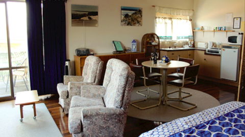 Yardarm B&B - New South Wales Tourism  0