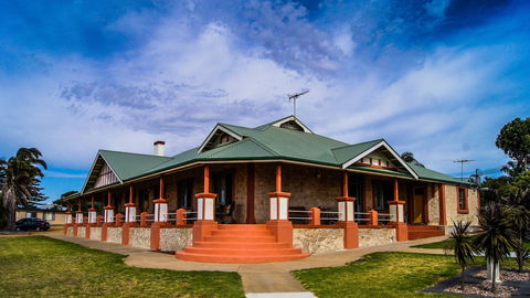 Kangaroo Island Seaview Guesthouse - New South Wales Tourism  0