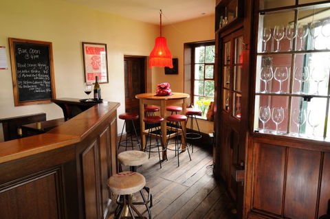 Merrijig Inn - New South Wales Tourism  1