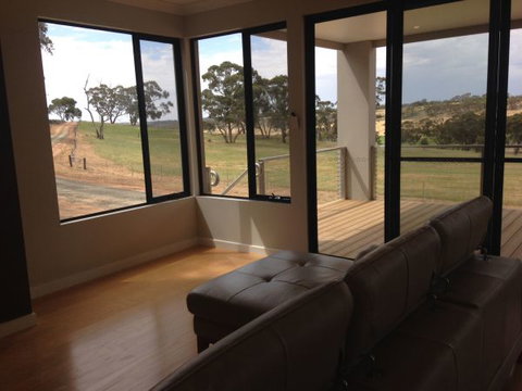 Neagles Retreat Villas - New South Wales Tourism  1