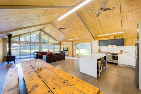 Nine Steps - New South Wales Tourism  0