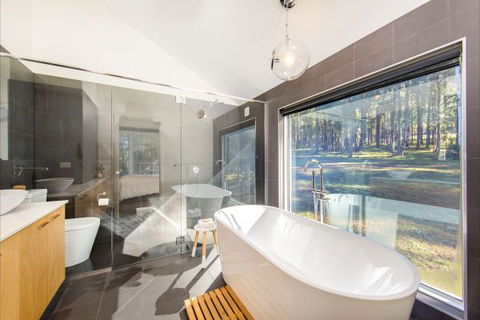 Nine Steps - New South Wales Tourism  2