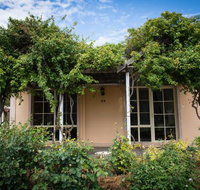Olive House Accommodation Kimba - New South Wales Tourism 